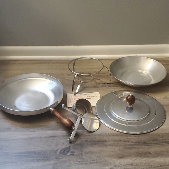 Vintage Buehner-Wanner chafing dish - Picture 5 of 10